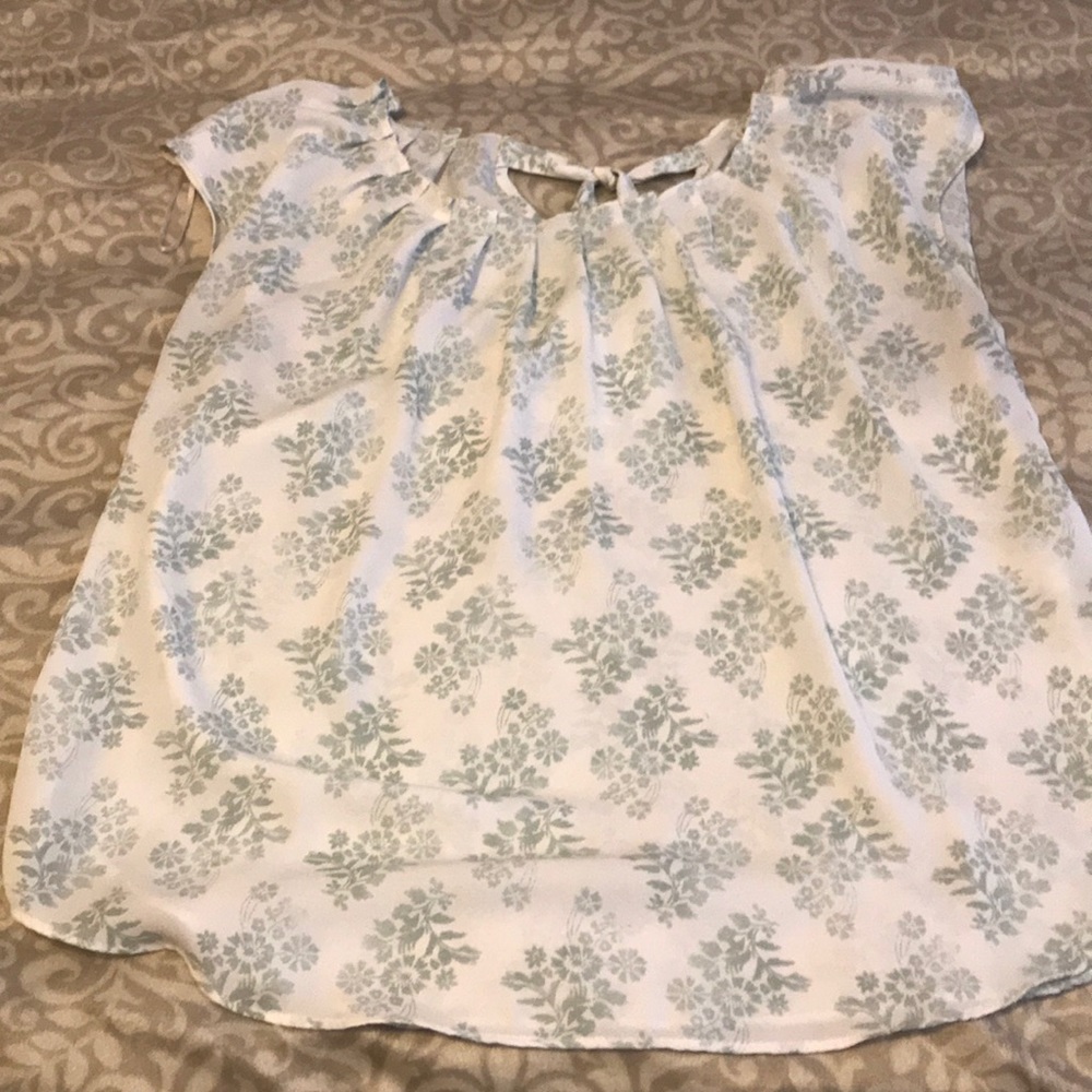 Lauren Conrad top, size large